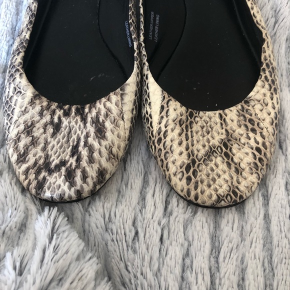 Vera Wang flats - Picture 4 of 6